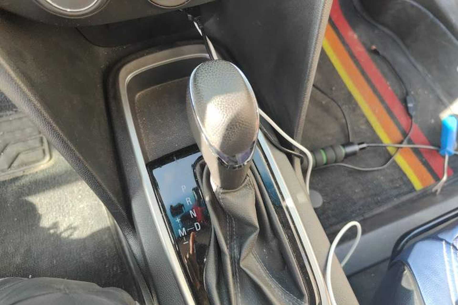 Used Chevrolet Cavalier 2018 320 Automatic Enjoyment Sunroof Edition Gear Lever