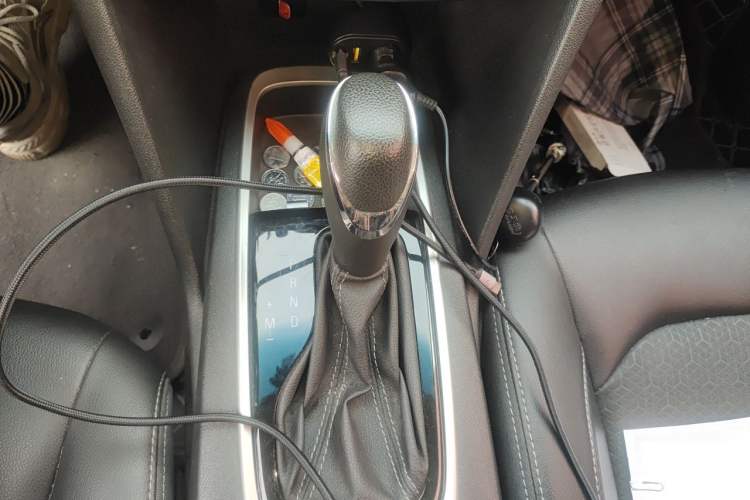 Used Chevrolet Cavalier 2018 320 Automatic Xinyue Edition Gear Lever
