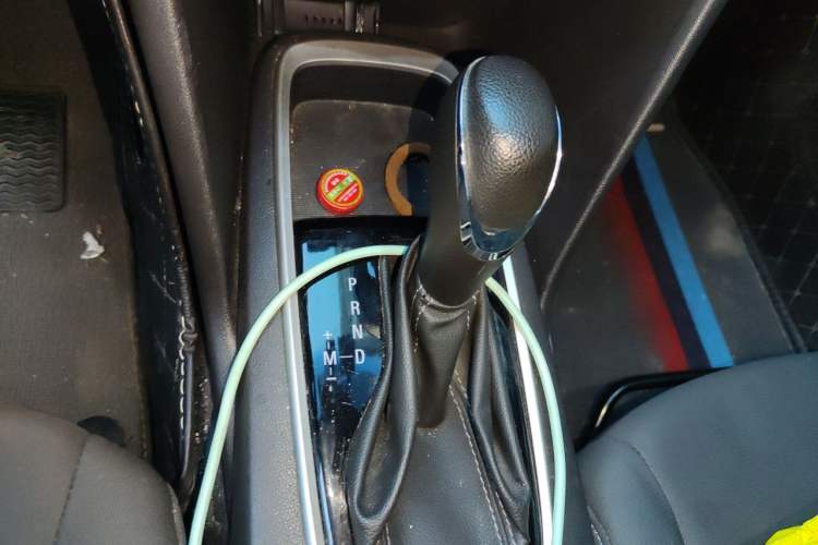 Used Chevrolet Cavalier 2018 320 Automatic Enjoyment Sunroof Edition Gear Lever