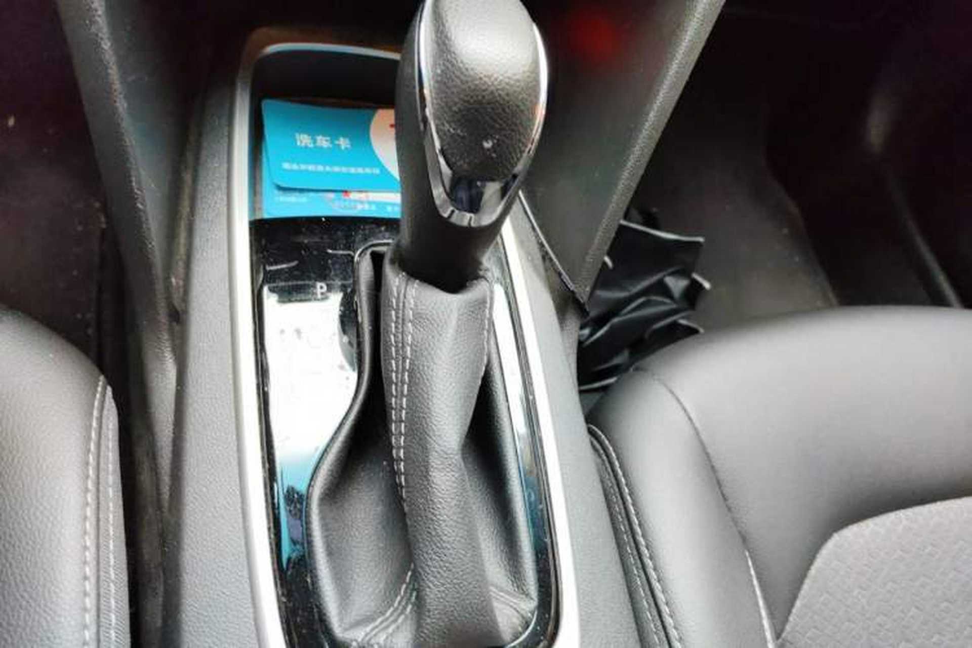 Used Chevrolet Cavalier 2018 320 Automatic Xinyue Edition Gear Lever