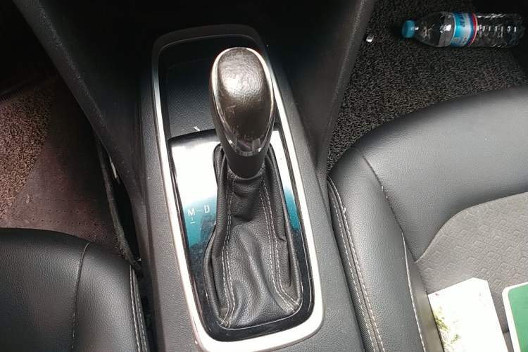 Used Chevrolet Cavalier 2018 320 Automatic Xinyue Edition Gear Lever