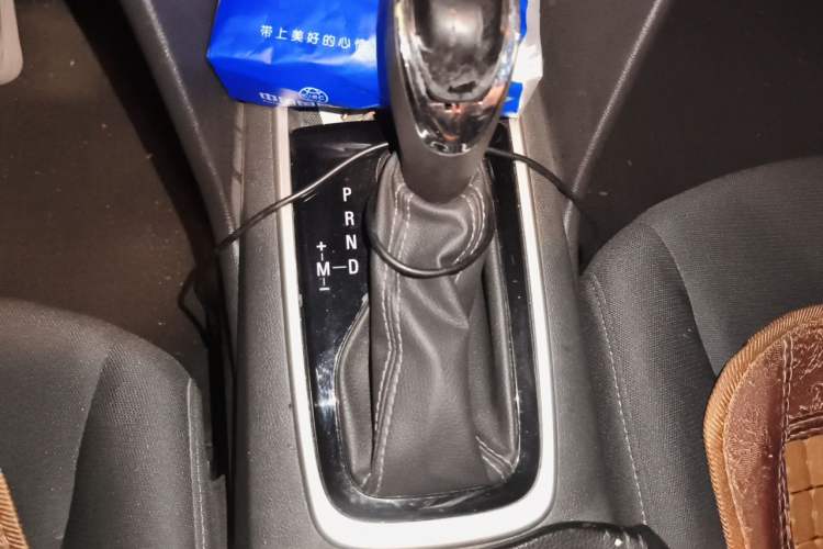 Used Chevrolet Cavalier 2018 320 Automatic Enjoyment Sunroof Edition Gear Lever