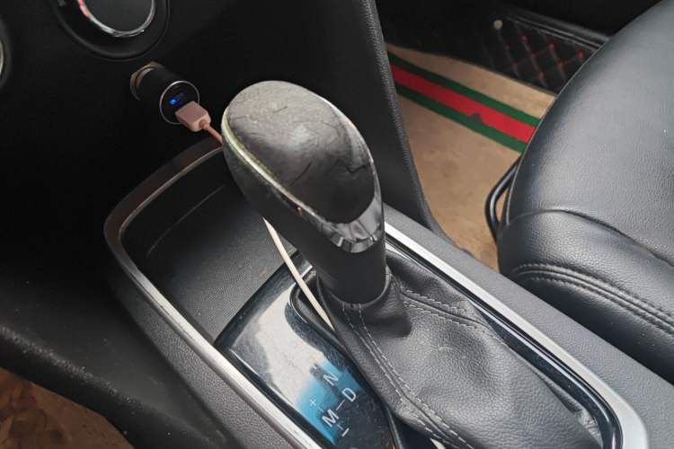 Used Chevrolet Cavalier 2018 320 Automatic Enjoyment Sunroof Edition Gear Lever