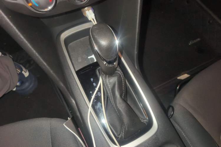Used Chevrolet Cavalier 2018 320 Automatic Enjoyment Edition Gear Lever