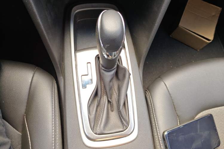 Used Chevrolet Cavalier 2018 320 Automatic Xinyue Edition Gear Lever
