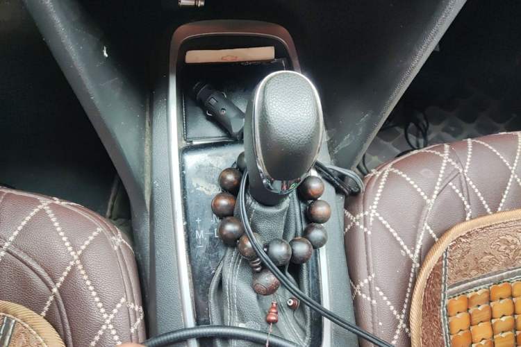 Used Chevrolet Cavalier 2018 320 Automatic Enjoyment Sunroof Edition Gear Lever