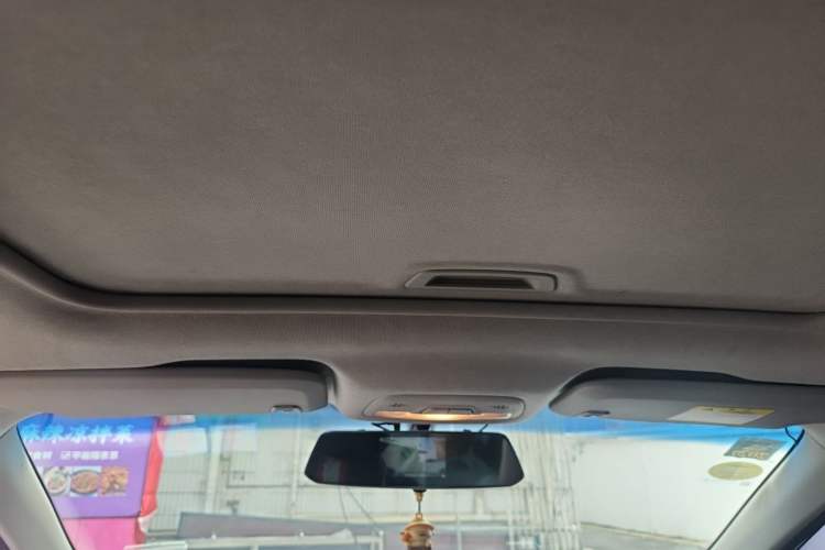 Used Chevrolet Cavalier 2018 320 Automatic Xinyue Edition Headliner