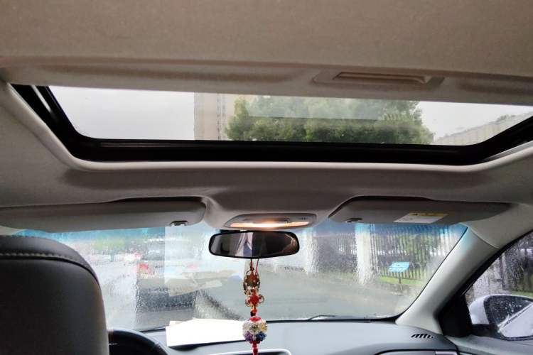 Used Chevrolet Cavalier 2018 320 Automatic Xinyue Edition Headliner