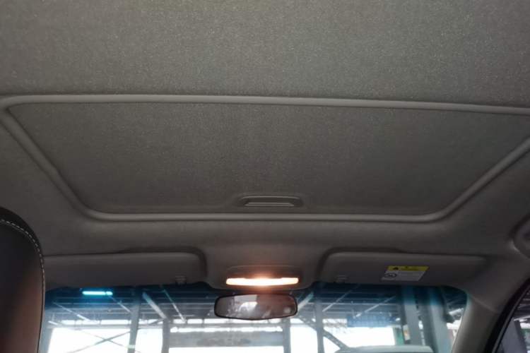 Used Chevrolet Cavalier 2018 320 Automatic Xinyue Edition Headliner