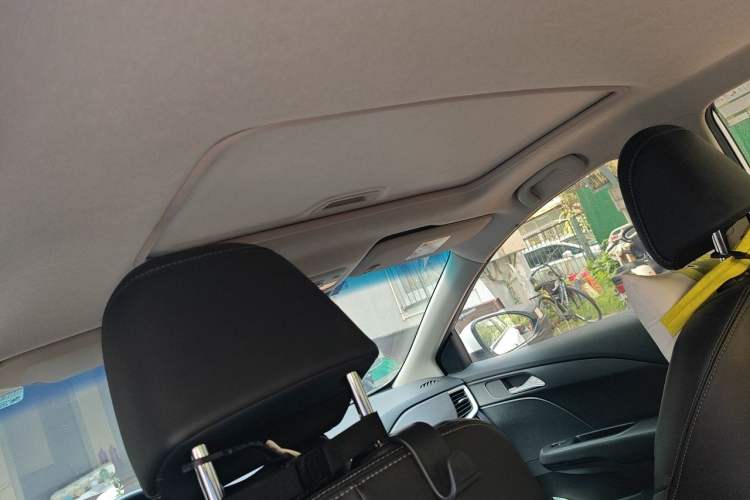 Used Chevrolet Cavalier 2018 320 Automatic Xinyue Edition Headliner