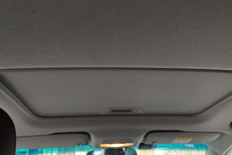 Used Chevrolet Cavalier 2018 320 Automatic Xinyue Edition Headliner