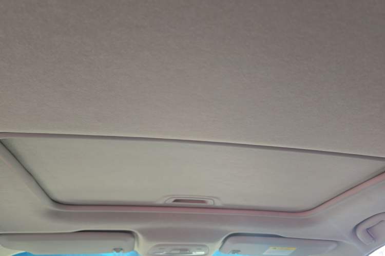 Used Chevrolet Cavalier 2018 320 Automatic Xinyue Edition Headliner