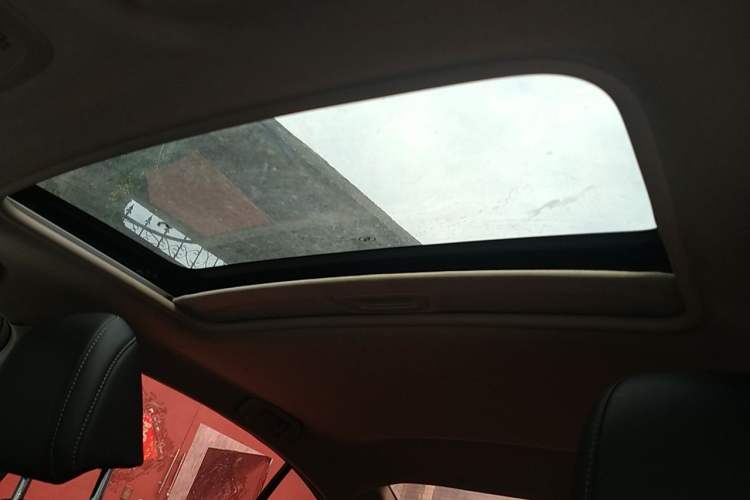 Used Chevrolet Cavalier 2018 320 Automatic Xinyue Edition Headliner