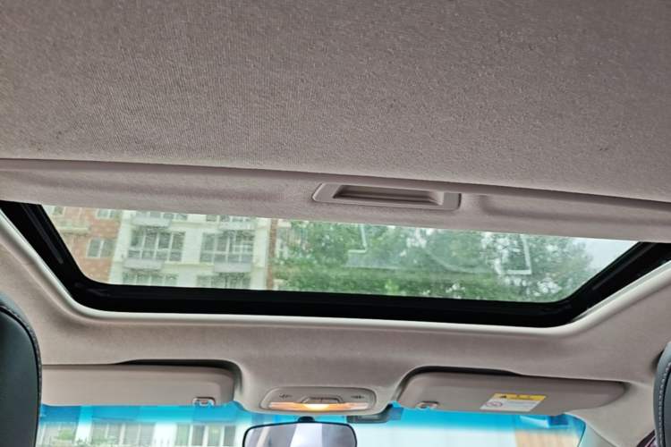 Used Chevrolet Cavalier 2018 320 Automatic Xinyue Edition Headliner