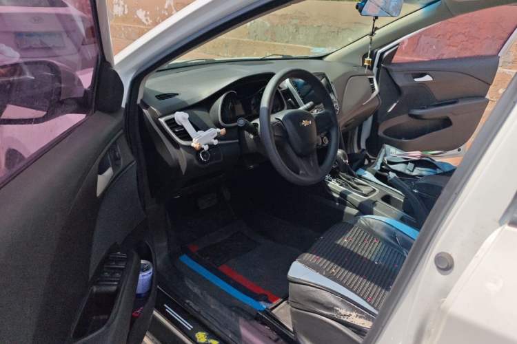 Used Chevrolet Cavalier 2018 320 Automatic Enjoyment Sunroof Edition Interior 3