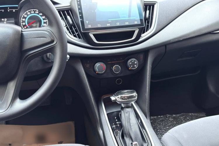 Used Chevrolet Cavalier 2018 320 Automatic Enjoyment Edition Interior 3