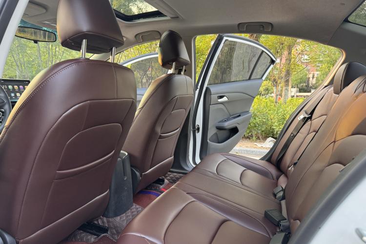 Used Chevrolet Cavalier 2018 320 Automatic Enjoyment Sunroof Edition Interior 3