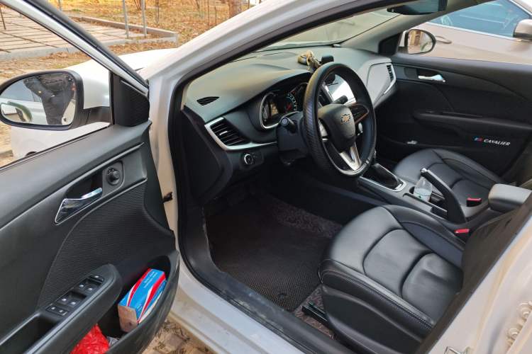 Used Chevrolet Cavalier 2018 320 Automatic Xinyue Edition Interior 3