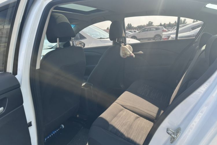 Used Chevrolet Cavalier 2018 320 Automatic Enjoyment Sunroof Edition Interior 3