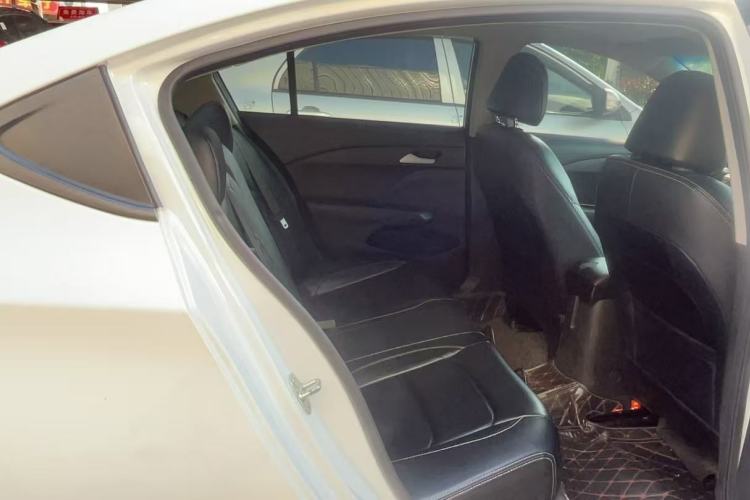 Used Chevrolet Cavalier 2018 320 Automatic Enjoyment Sunroof Edition Interior 4