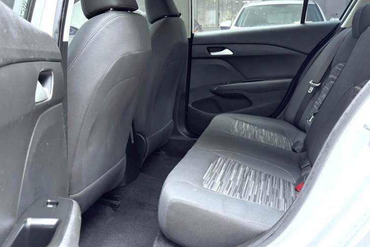 Used Chevrolet Cavalier 2018 320 Automatic Enjoyment Edition Interior 4