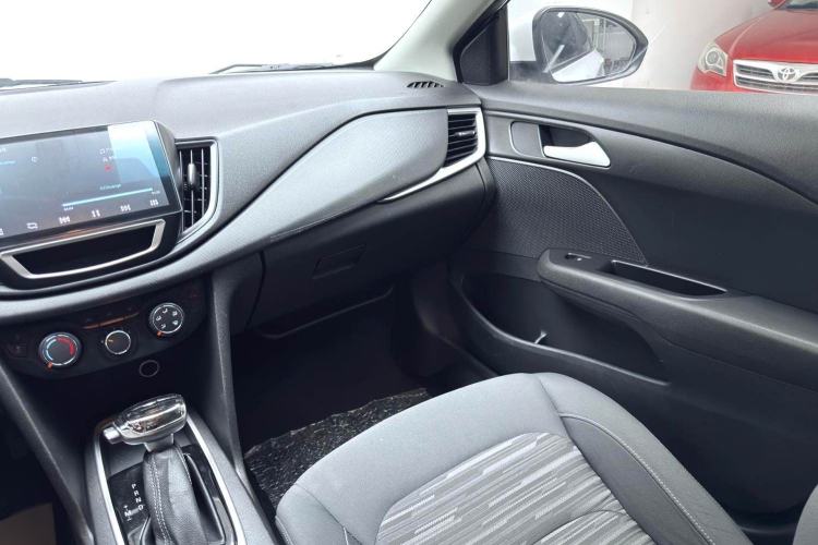 Used Chevrolet Cavalier 2018 320 Automatic Enjoyment Edition Interior 5