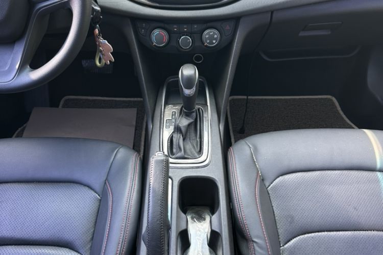 Used Chevrolet Cavalier 2018 320 Automatic Enjoyment Sunroof Edition Interior 5