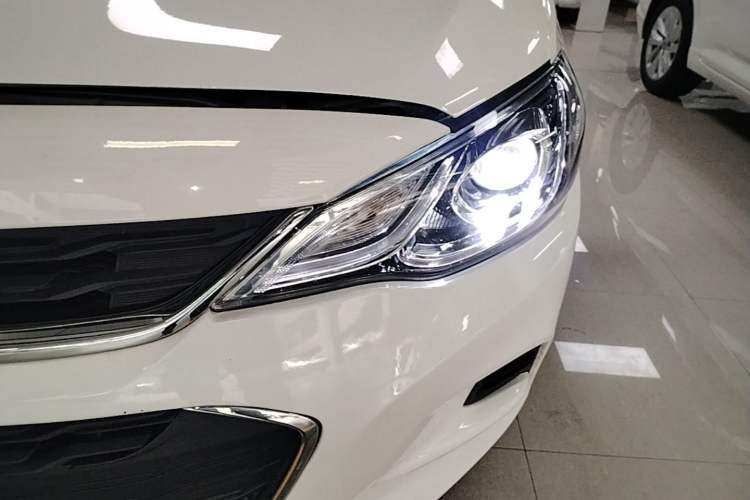 Used Chevrolet Cavalier 2018 320 Automatic Xinyue Edition Left Front Headlight