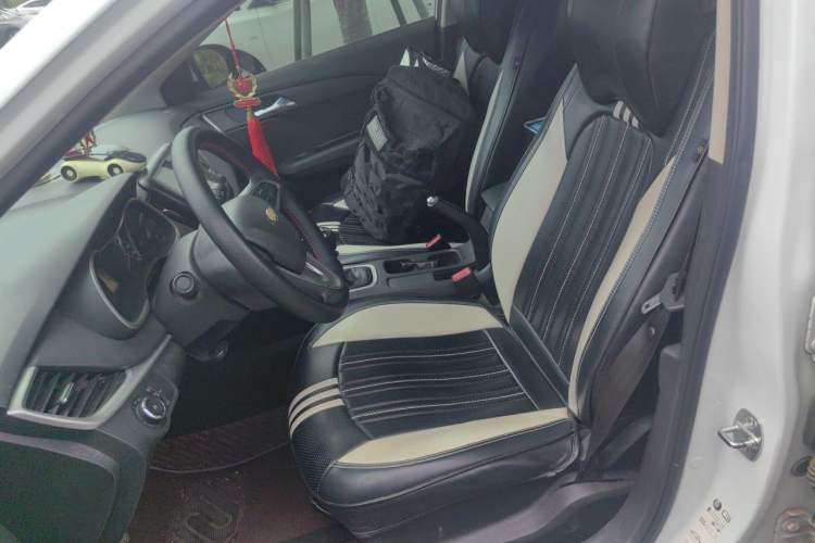 Used Chevrolet Cavalier 2018 320 Manual Xinyue Edition Left Front Seat