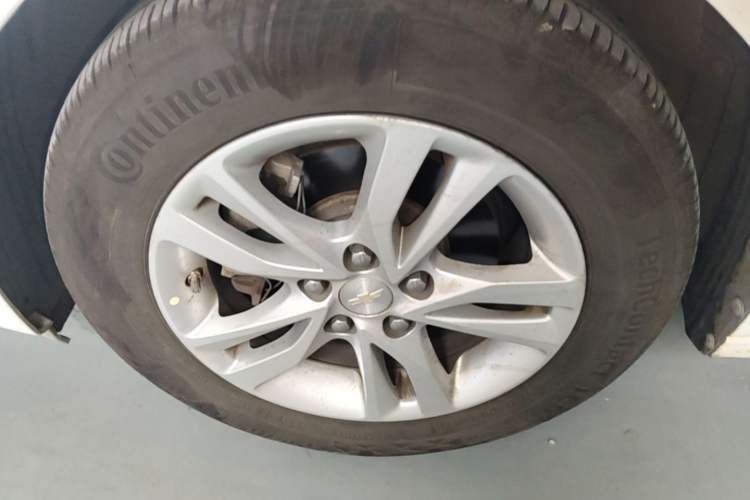 Used Chevrolet Cavalier 2018 320 Automatic Xinyue Edition Left Front Wheel Hub
