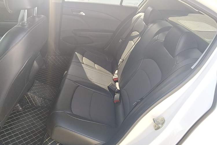 Used Chevrolet Cavalier 2018 320 Manual Xinyue Edition Left Rear Seat