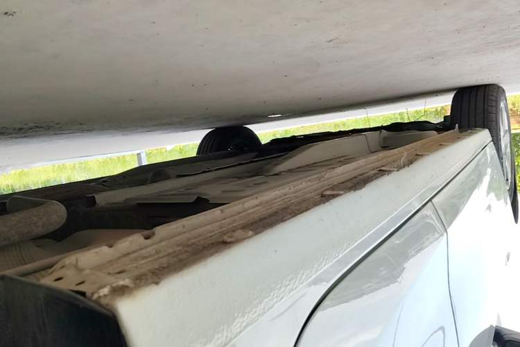 Used Chevrolet Cavalier 2018 320 Automatic Enjoyment Sunroof Edition Left Side Sill