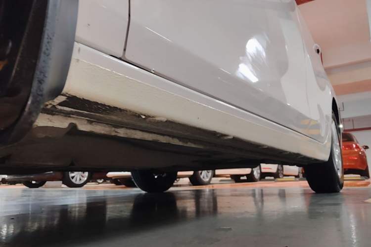 Used Chevrolet Cavalier 2018 320 Automatic Enjoyment Sunroof Edition Left Side Sill