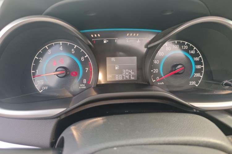 Used Chevrolet Cavalier 2018 320 Manual Xinyue Edition Odometer Close Up