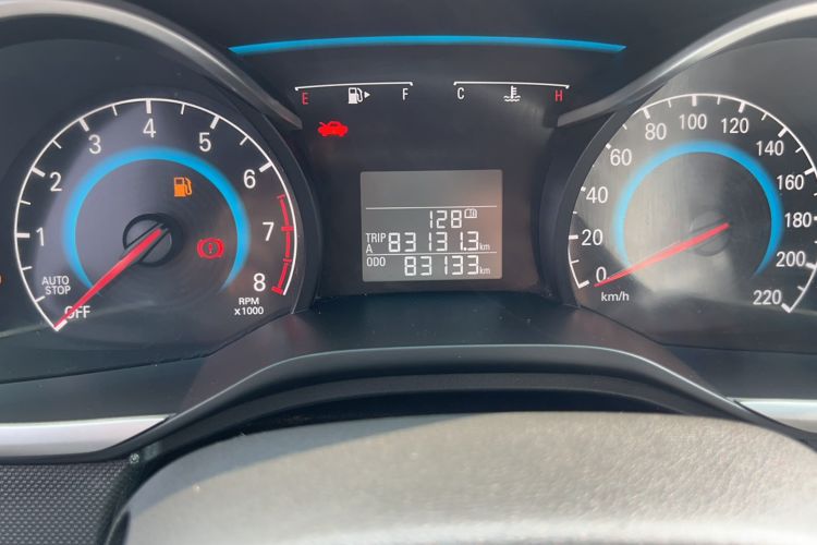 Used Chevrolet Cavalier 2018 320 Manual Enjoyment Edition Odometer Close Up