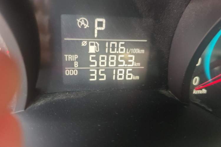 Used Chevrolet Cavalier 2018 320 Automatic Enjoyment Sunroof Edition Odometer Close Up