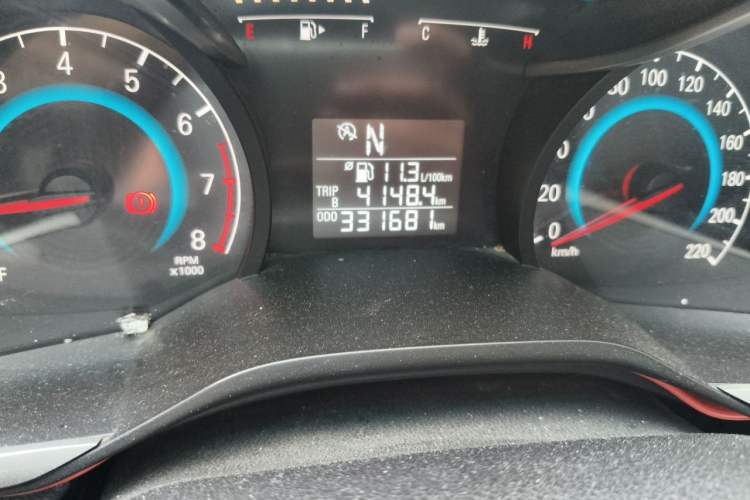 Used Chevrolet Cavalier 2018 320 Automatic Enjoyment Sunroof Edition Odometer Close Up