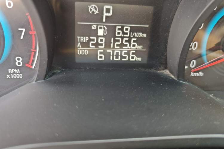 Used Chevrolet Cavalier 2018 320 Automatic Enjoyment Sunroof Edition Odometer Close Up