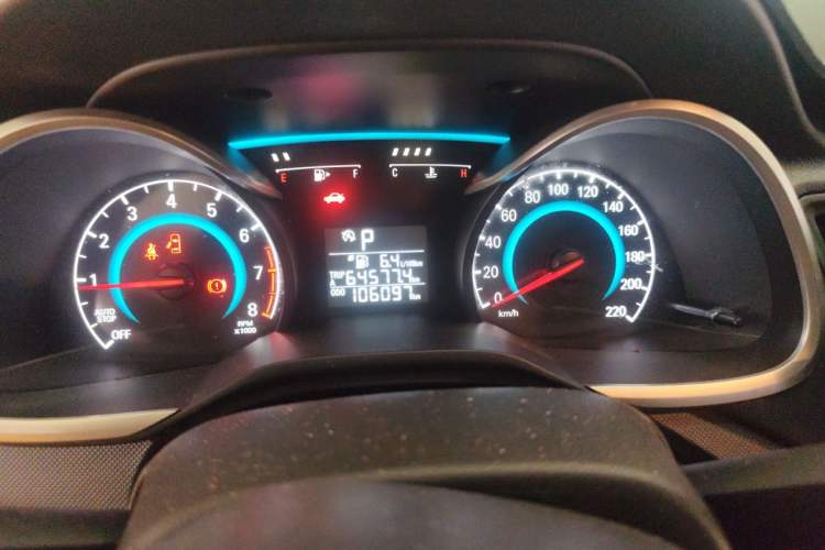 Used Chevrolet Cavalier 2018 320 Automatic Enjoyment Sunroof Edition Odometer Close Up