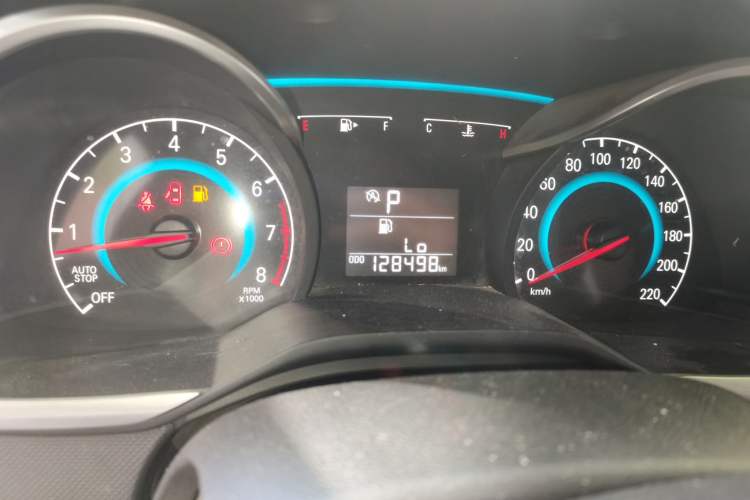 Used Chevrolet Cavalier 2018 320 Automatic Enjoyment Sunroof Edition Odometer Close Up