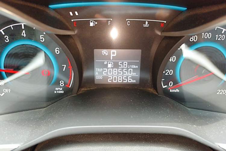 Used Chevrolet Cavalier 2018 320 Automatic Enjoyment Sunroof Edition Odometer Close Up