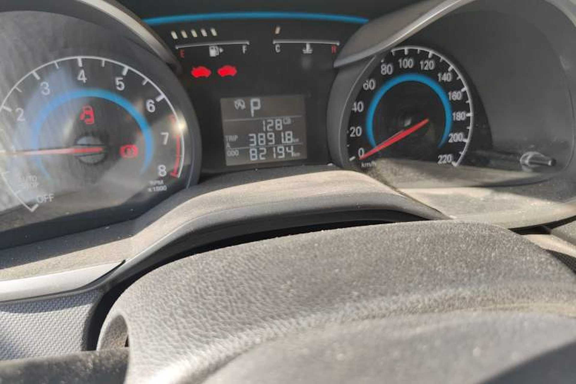 Used Chevrolet Cavalier 2018 320 Automatic Enjoyment Sunroof Edition Odometer Close Up