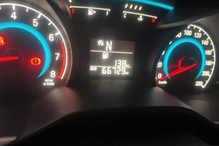 Used Chevrolet Cavalier 2018 320 Automatic Xinyue Edition Odometer Close Up