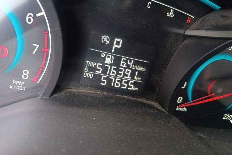 Used Chevrolet Cavalier 2018 320 Automatic Enjoyment Sunroof Edition Odometer Close Up