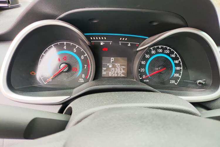 Used Chevrolet Cavalier 2018 320 Automatic Enjoyment Sunroof Edition Odometer Close Up