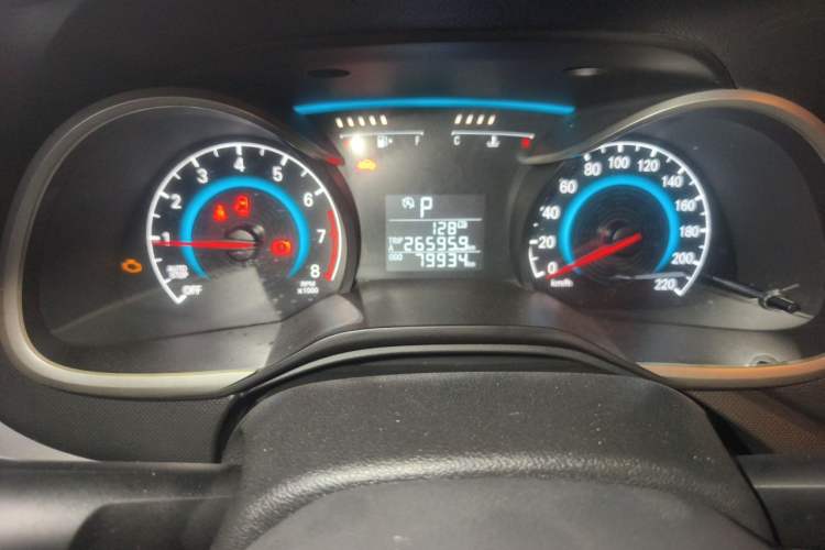 Used Chevrolet Cavalier 2018 320 Automatic Enjoyment Edition Odometer Close Up