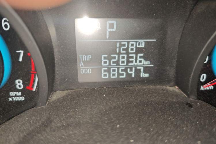 Used Chevrolet Cavalier 2018 320 Automatic Xinyue Edition Odometer Close Up