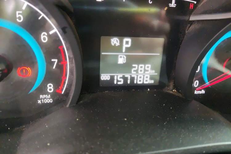 Used Chevrolet Cavalier 2018 320 Automatic Enjoyment Sunroof Edition Odometer Close Up