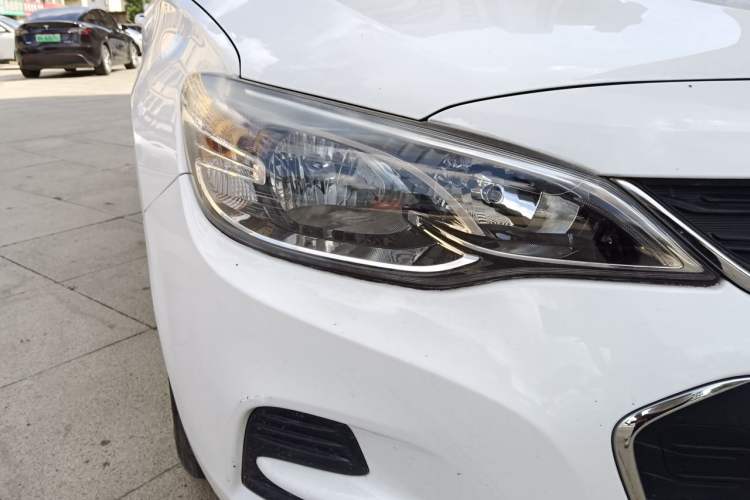 Used Chevrolet Cavalier 2018 320 Manual Enjoyment Edition Right Front Headlight