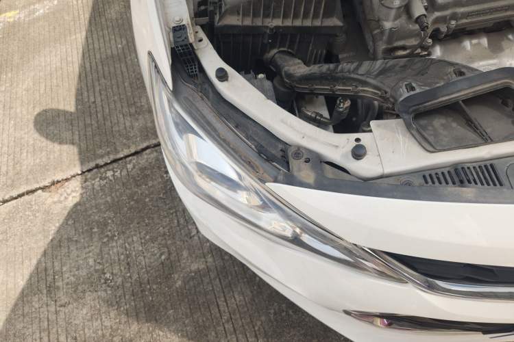 Used Chevrolet Cavalier 2018 320 Automatic Xinyue Edition Right Front Headlight